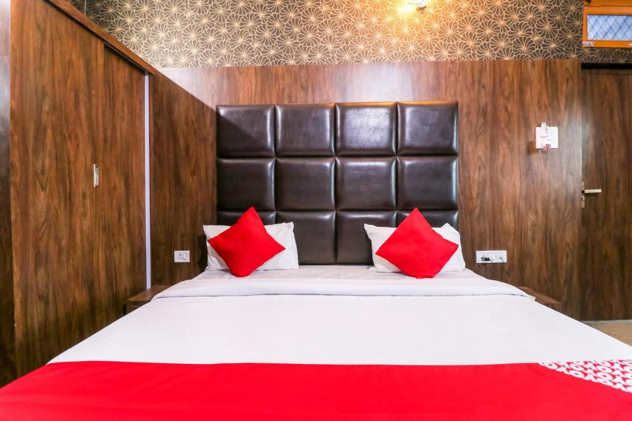 Oyo 6908 Hotel Royal City Azamgarh Exterior photo